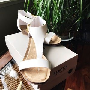 Almost new white  Kennith Cole Sandals